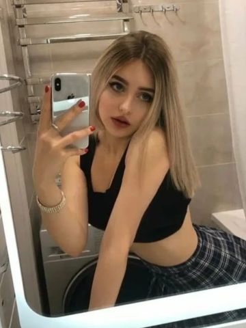 Викуся